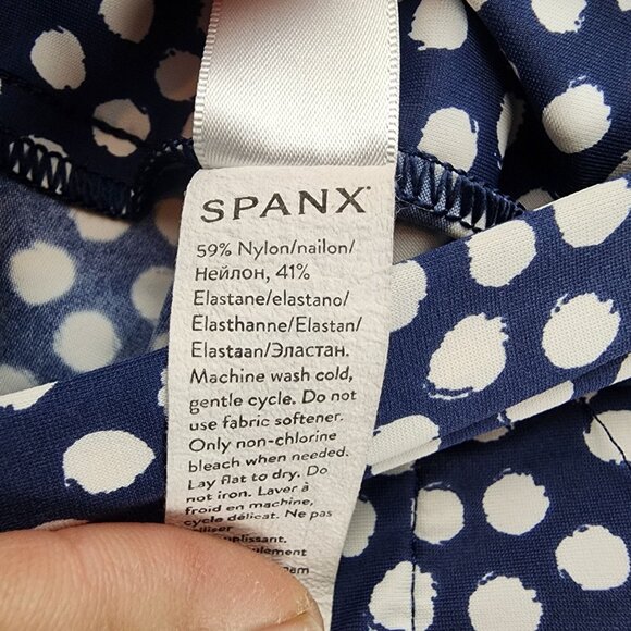 Spanx Shorts Womens 1X Navy Blue Polka Dot Pull On High Rise - Picture 4 of 10